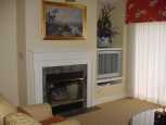 Living room w/gas fireplace